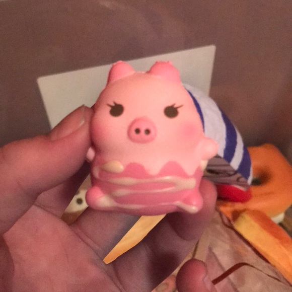 SQUISHIES BUNDLE SAVE MORE - Picture 3 of 6